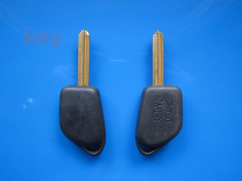 Cheie simpla Peugeot SX9 L